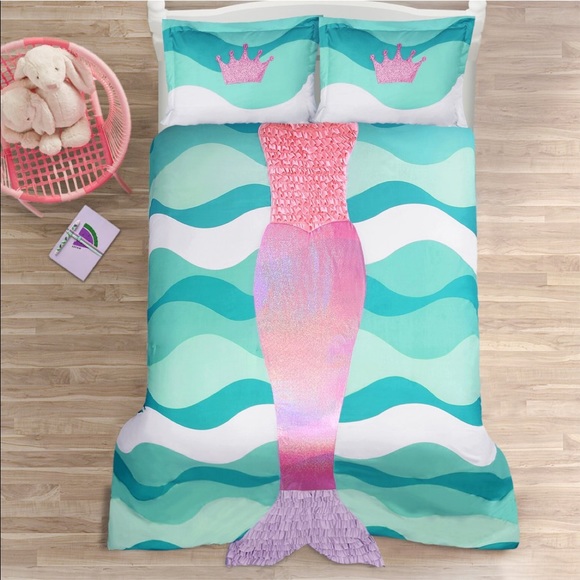 Lush Decor Other - Twin mermaid pink ruffle comforter, sham, p case